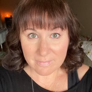 Meet your Posher, Stacy